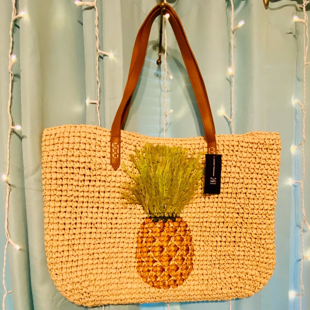 NWT INC Pineapple Straw Tote
